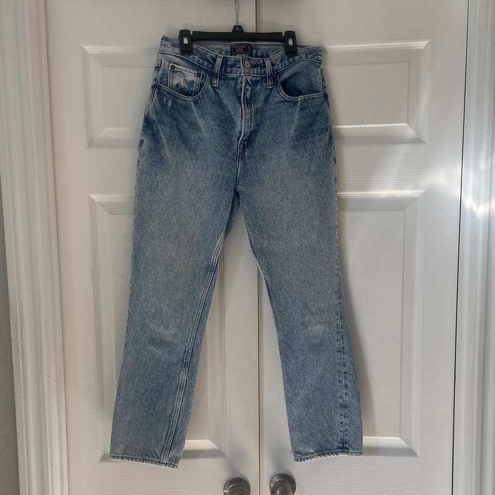 High Rise Mom Jean
